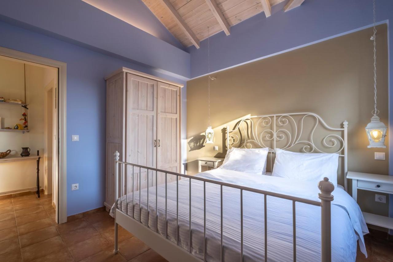 Chamaloni Cottages Фінікунда Екстер'єр фото