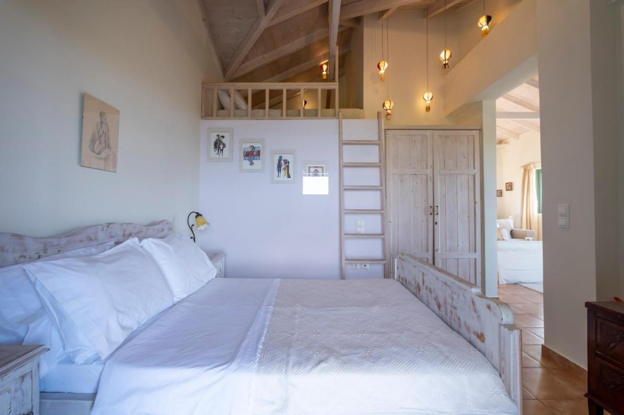 Chamaloni Cottages Фінікунда Екстер'єр фото